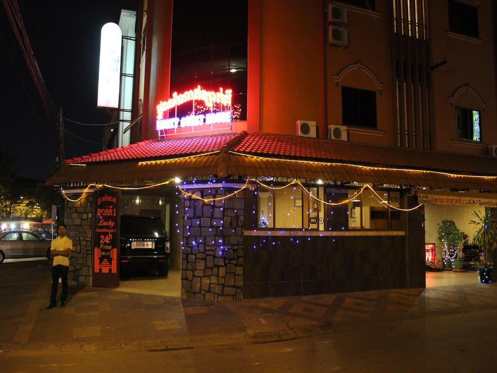 Lucky 1 Guesthouse Phnompen Kültér fotó
